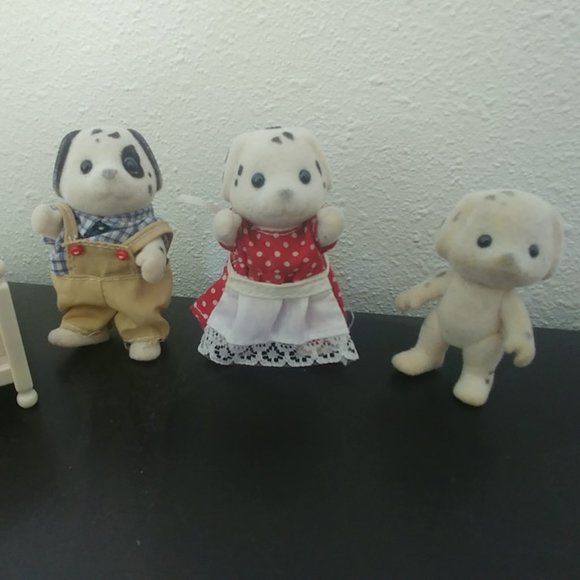 VINTAGE Calico Critters Dalmatians Mom Dad Sister - Picture 1 of 2